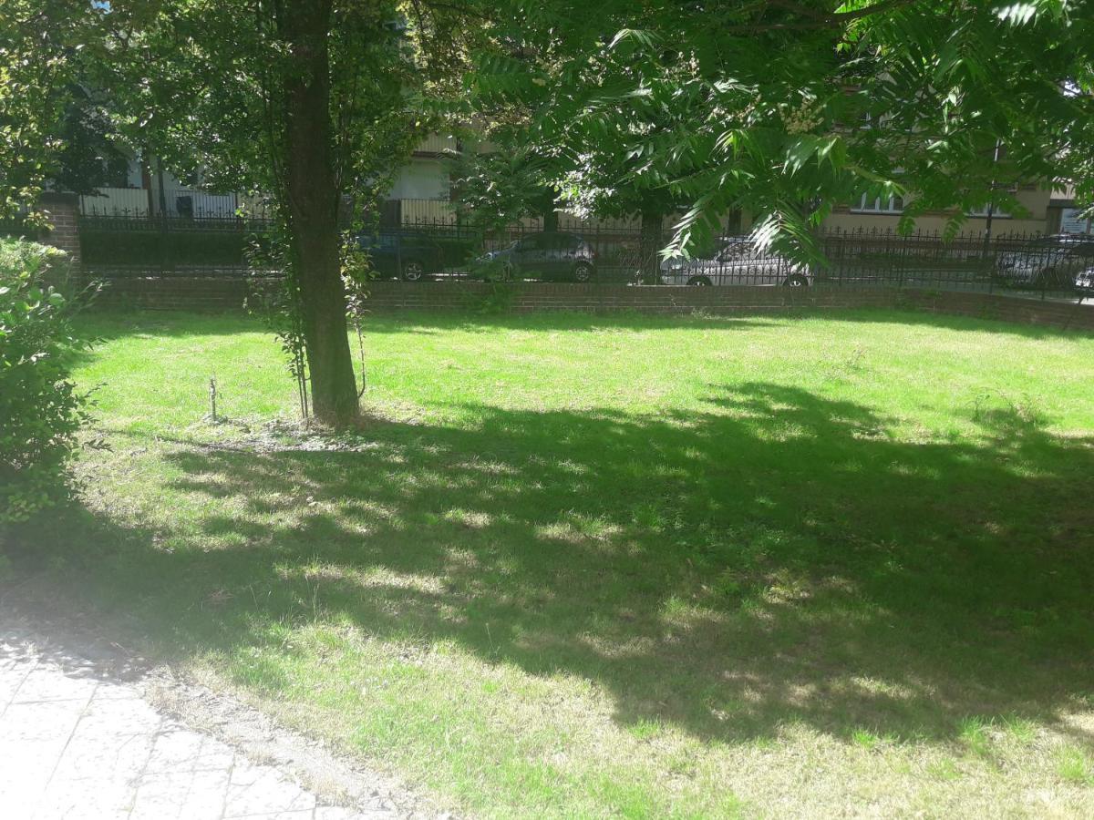 Hostel Palacyk Bydgoszcz Buitenkant foto