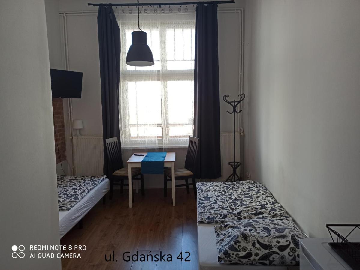 Hostel Palacyk Bydgoszcz Buitenkant foto
